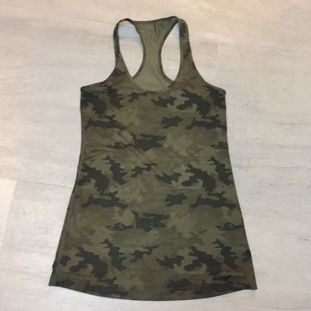 Lululemon tank